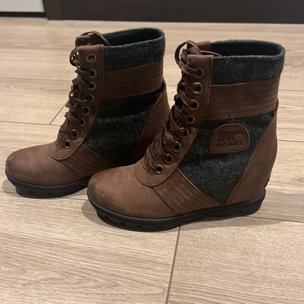 Sorel Lexie Wedge Boots